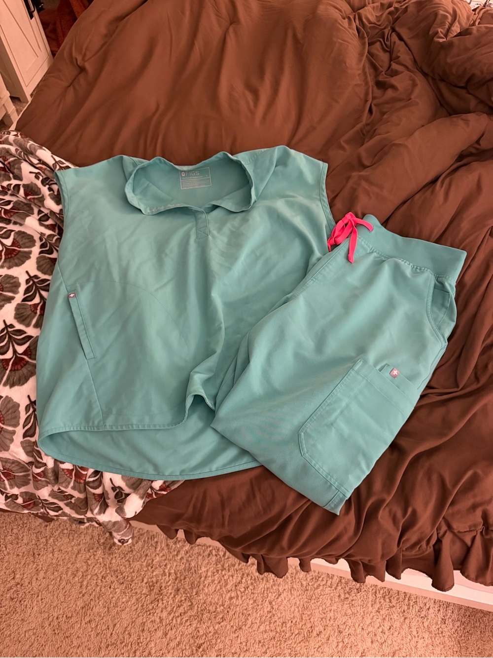 Figs Scrub Top and Pants with Pink Drawstring